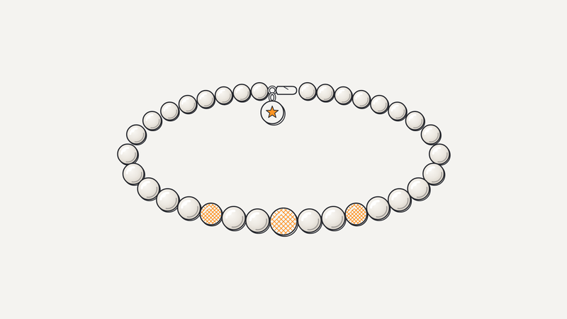 Illustrazione di un bracciale di perle con sfere diamantate arancio e medaglietta a stella – Gioielleria Scaduto