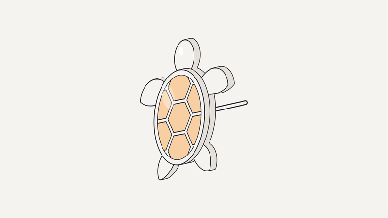 Illustrazione di mono orecchino a tartaruga con guscio smaltato arancio – Gioielleria Scaduto