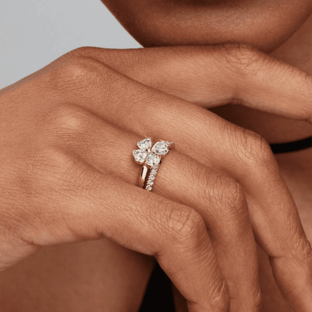 Pandora | Anello Quadrifoglio Luminoso Divisibile