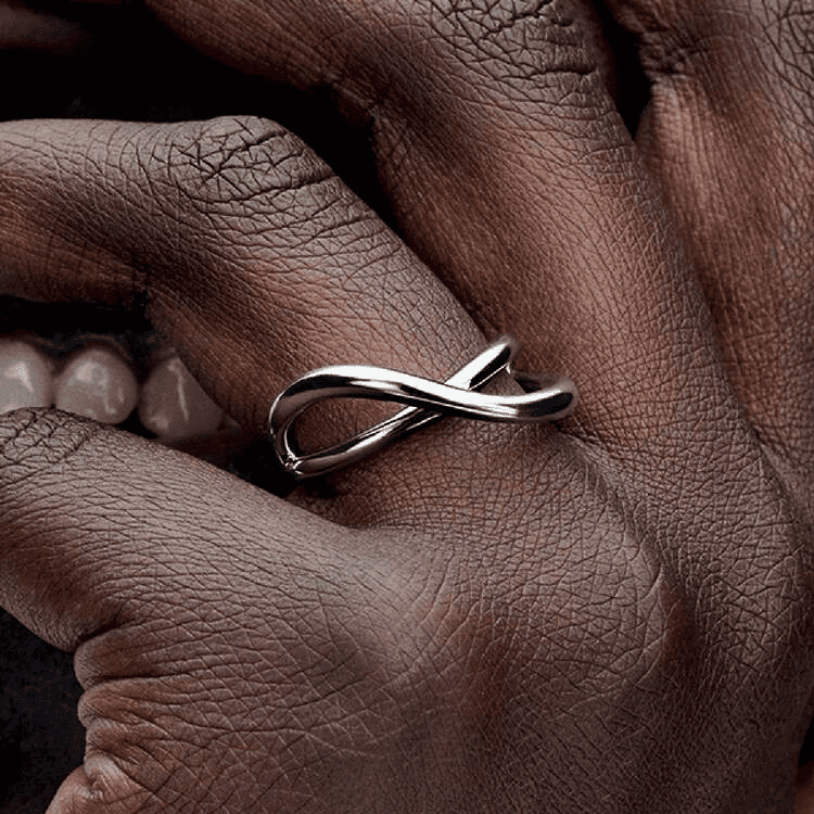 Pandora | Anello Infinito Linea Sinuosa