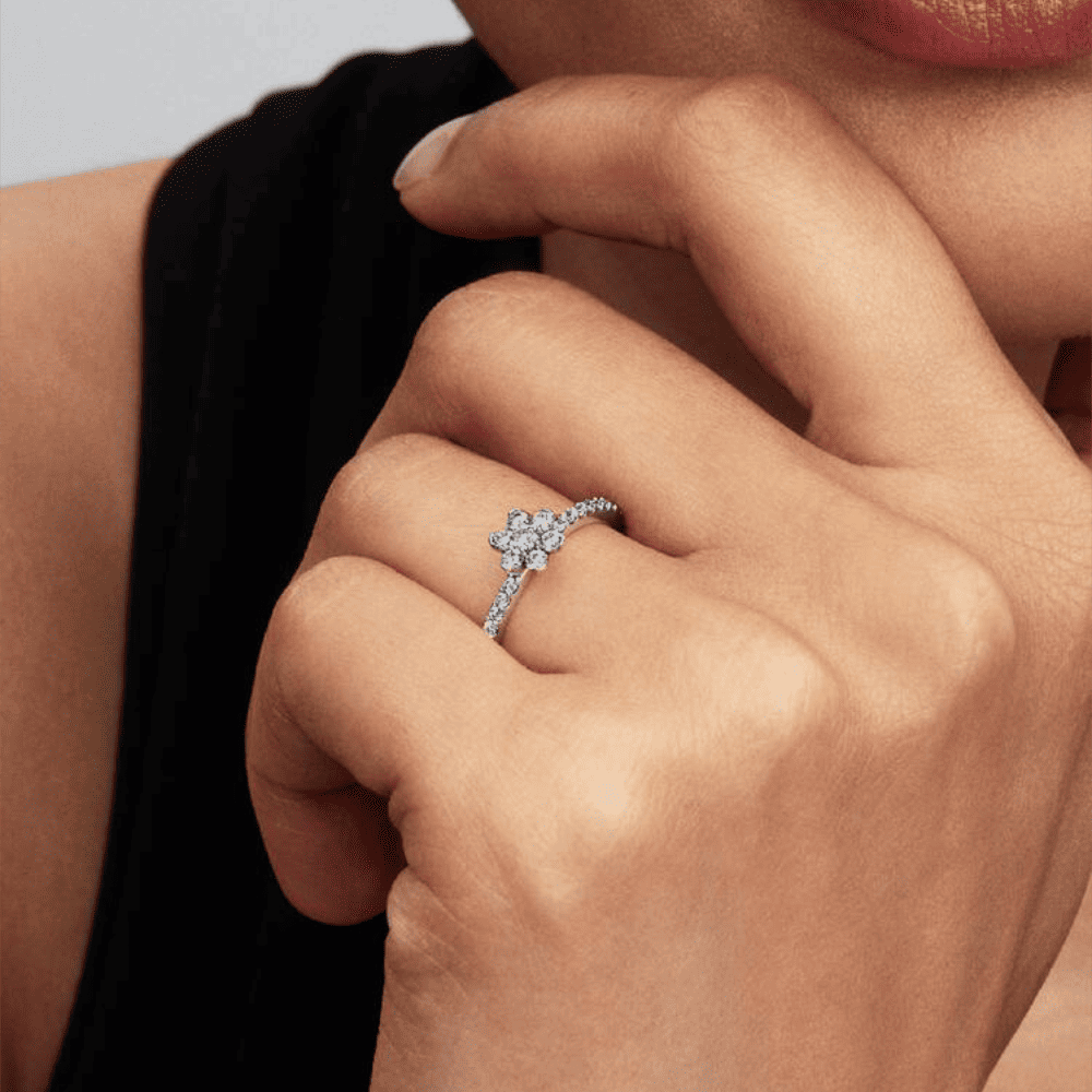 Pandora | Anello Fiore Luminoso