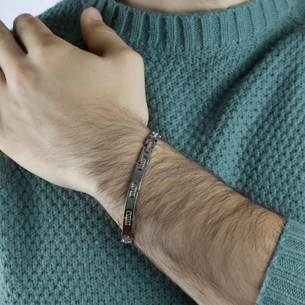 Bracciale Cross in Acciaio – Morellato SKR28 indossato