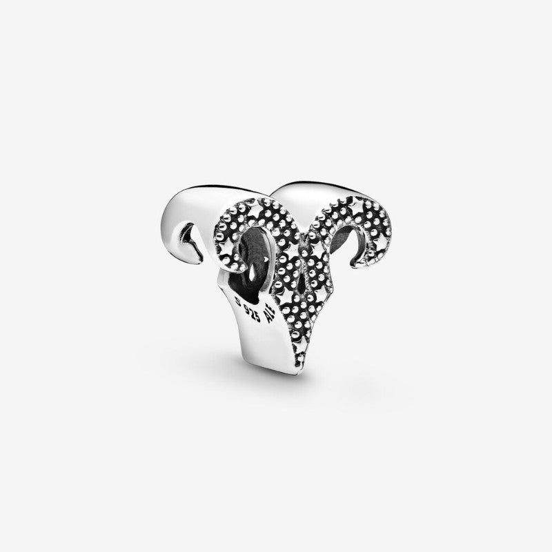 Charm dello zodiaco Ariete scintillante