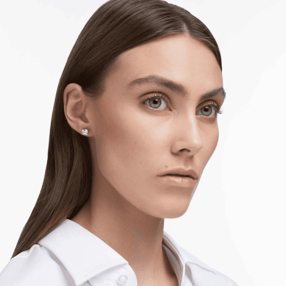 SWAROVSKI | Orecchini a lobo Stilla Attract