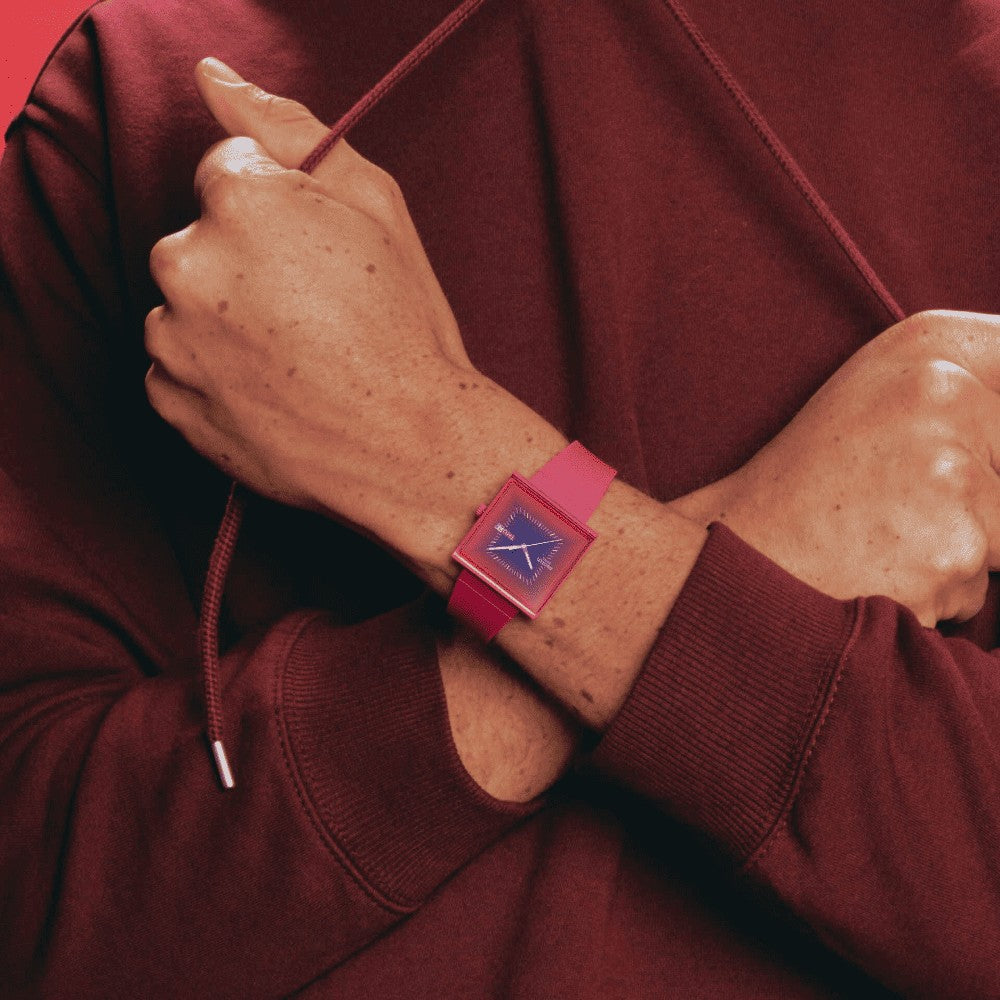 SWATCH| SQUARELY BERRY