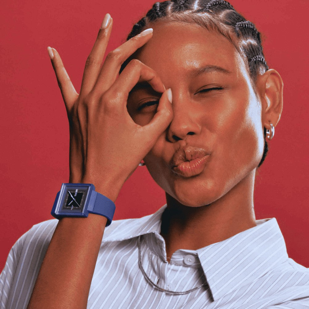 SWATCH| SQUARELY BLACKLIGHT