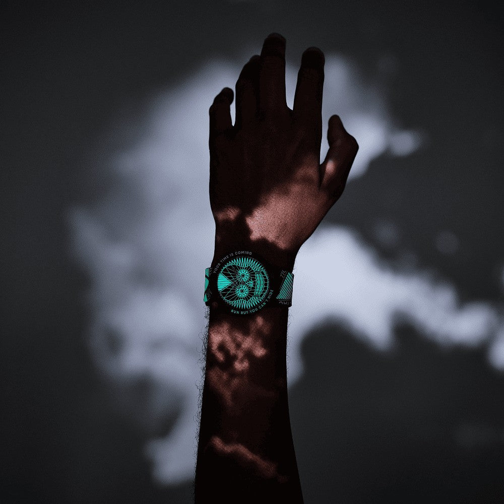 SWATCH| RUN BUT YOU CAN'T HIDE
