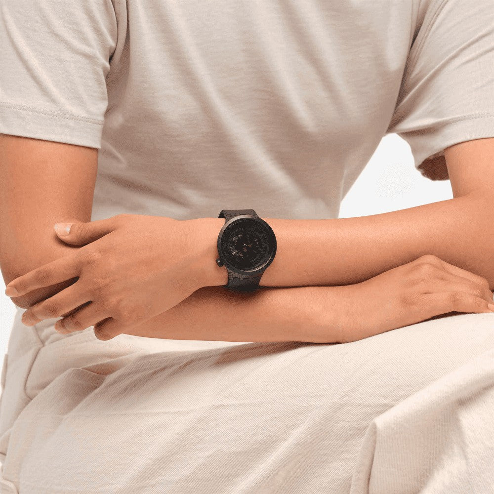SWATCH|C-BLACK