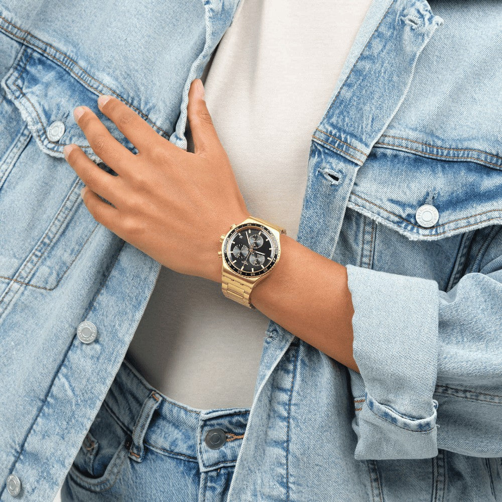 SWATCH| IN THE BLACK
