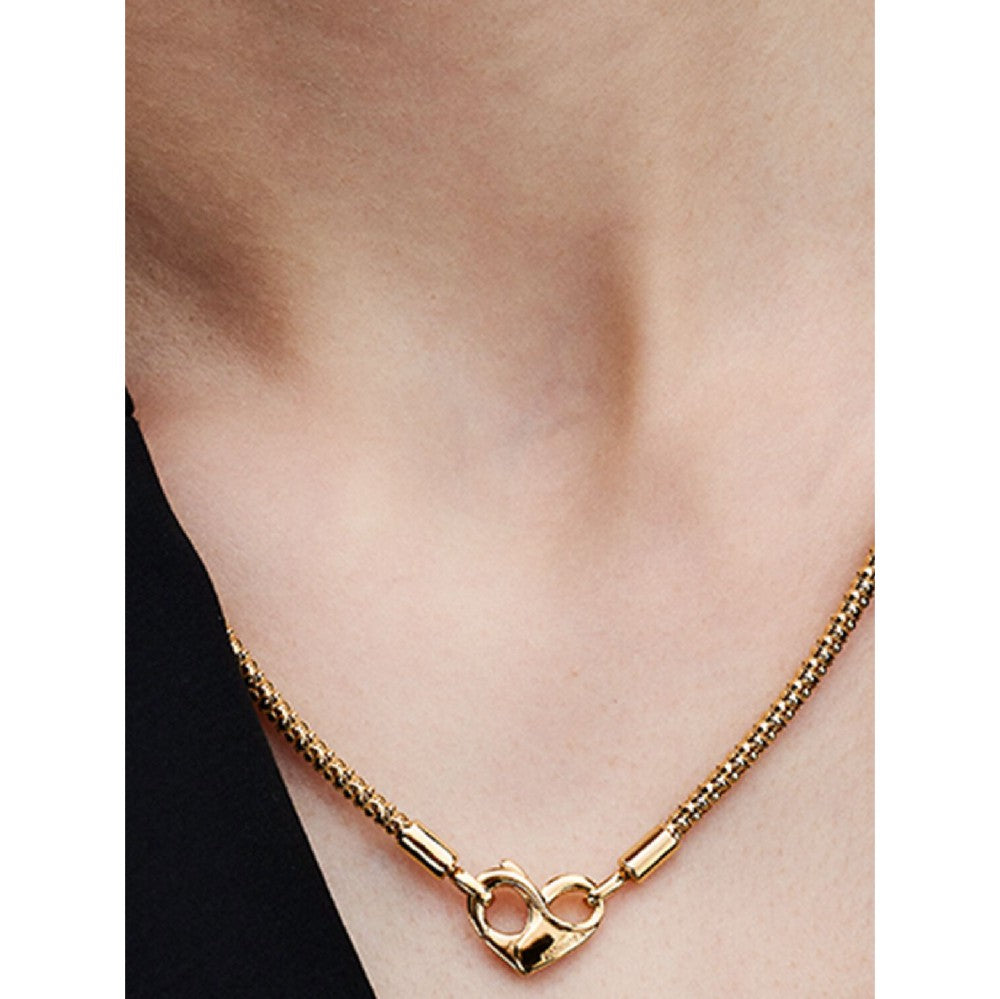 Collana con maglia geometrica