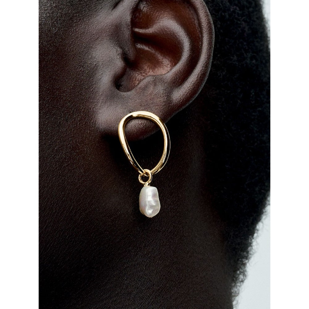 Orecchini Linea Sinuosa Circolare con Perla d'Acqua Dolce Coltivata Pendente
