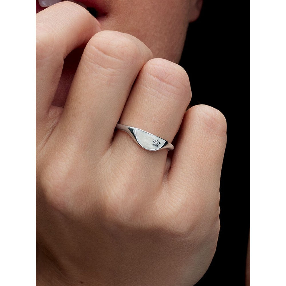 Pandora | Anello Mezzo Sigillo con Smalto Pandora ME