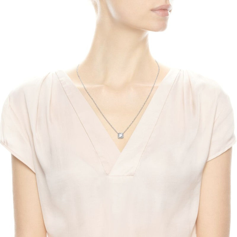 Collana con Punto Luce quadrato scintillante
