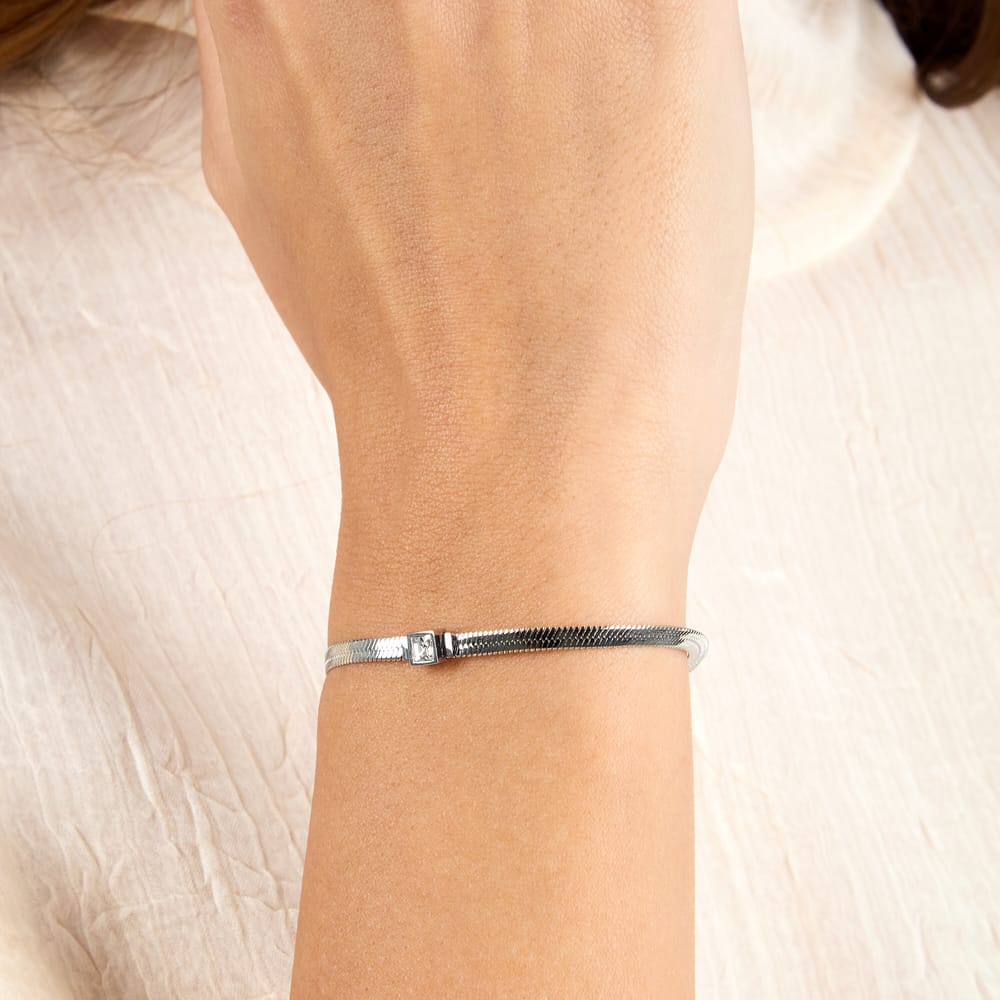 Bracciale Gioia a Catena in Acciaio e Cristalli Bianchi – Morellato SAVY35 indossato