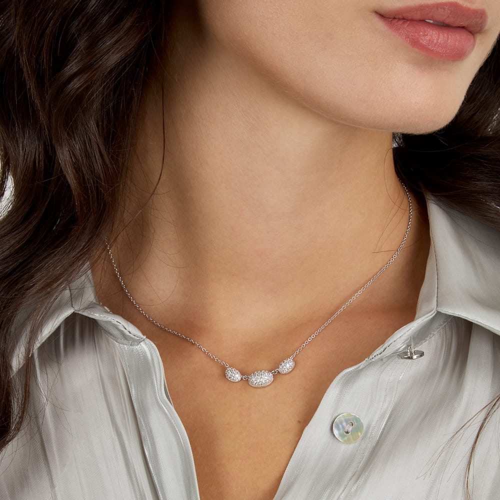 Collana Pavé in Argento e Zirconi Bianchi – Morellato SAZB03 indossato