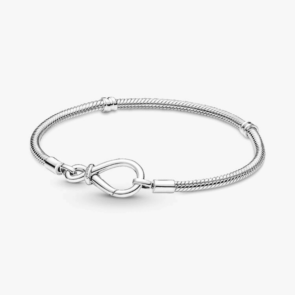 Bracciale con Chiusura a Nodo Infinito