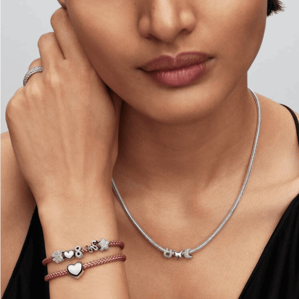 Bracciale in Corda Rosa con Chiusura a Barile
