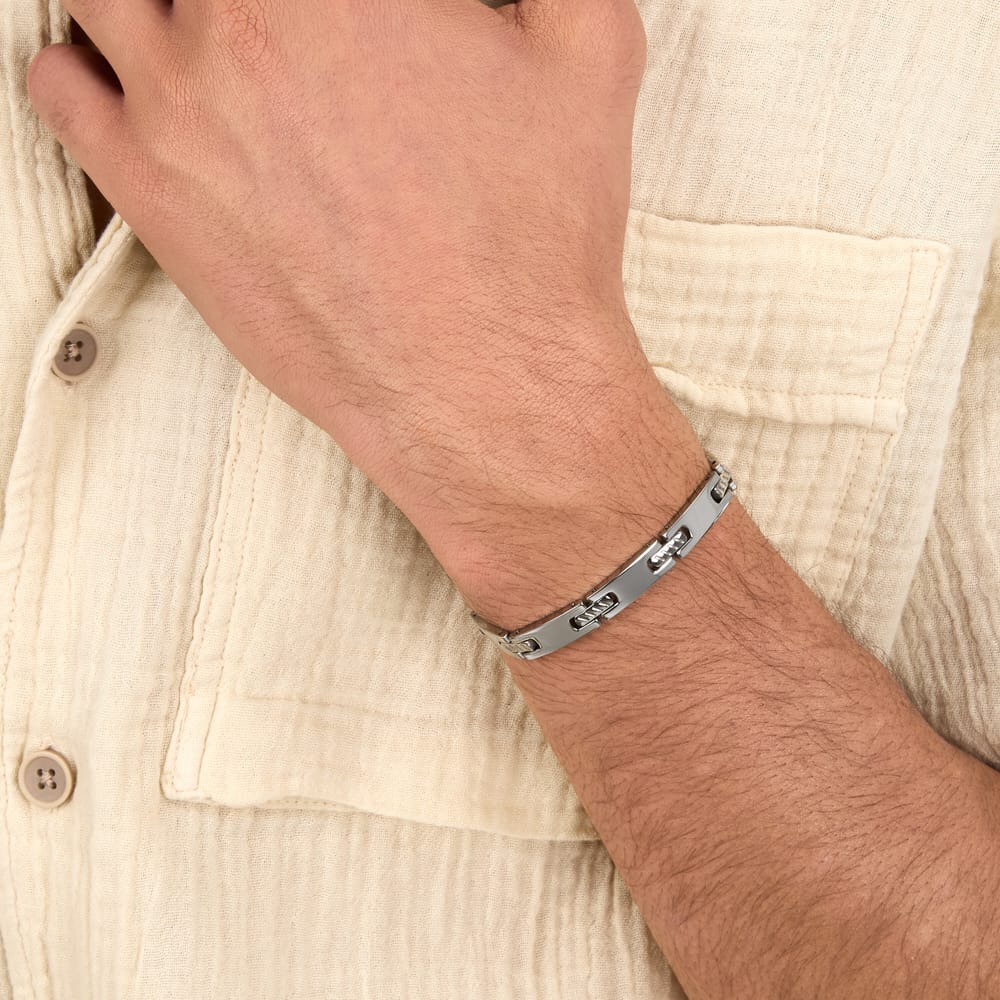 Bracciale Cross in Acciaio – Morellato SKR28 indossato