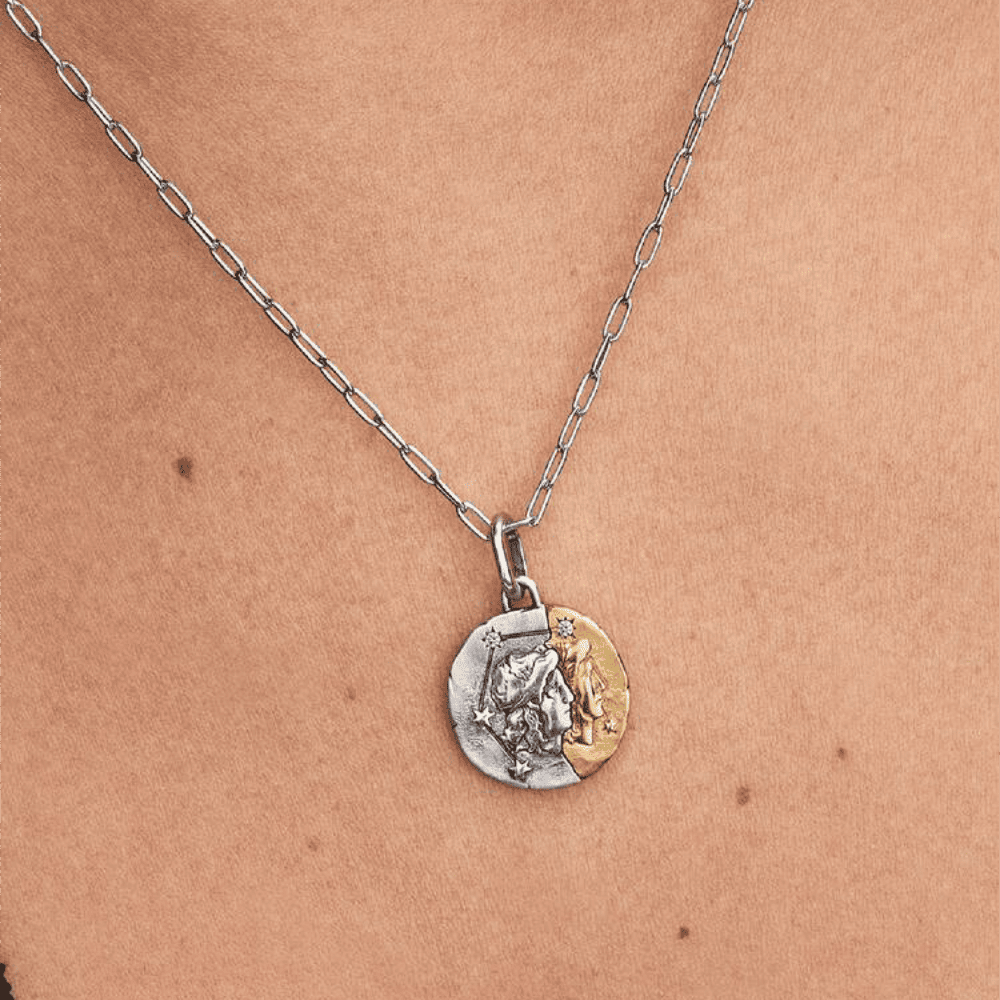 Charm Medallion Gemelli