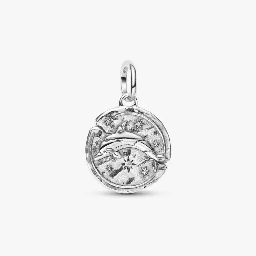 Charm Medallion Delfino "Audaces Fortuna Iuvat"