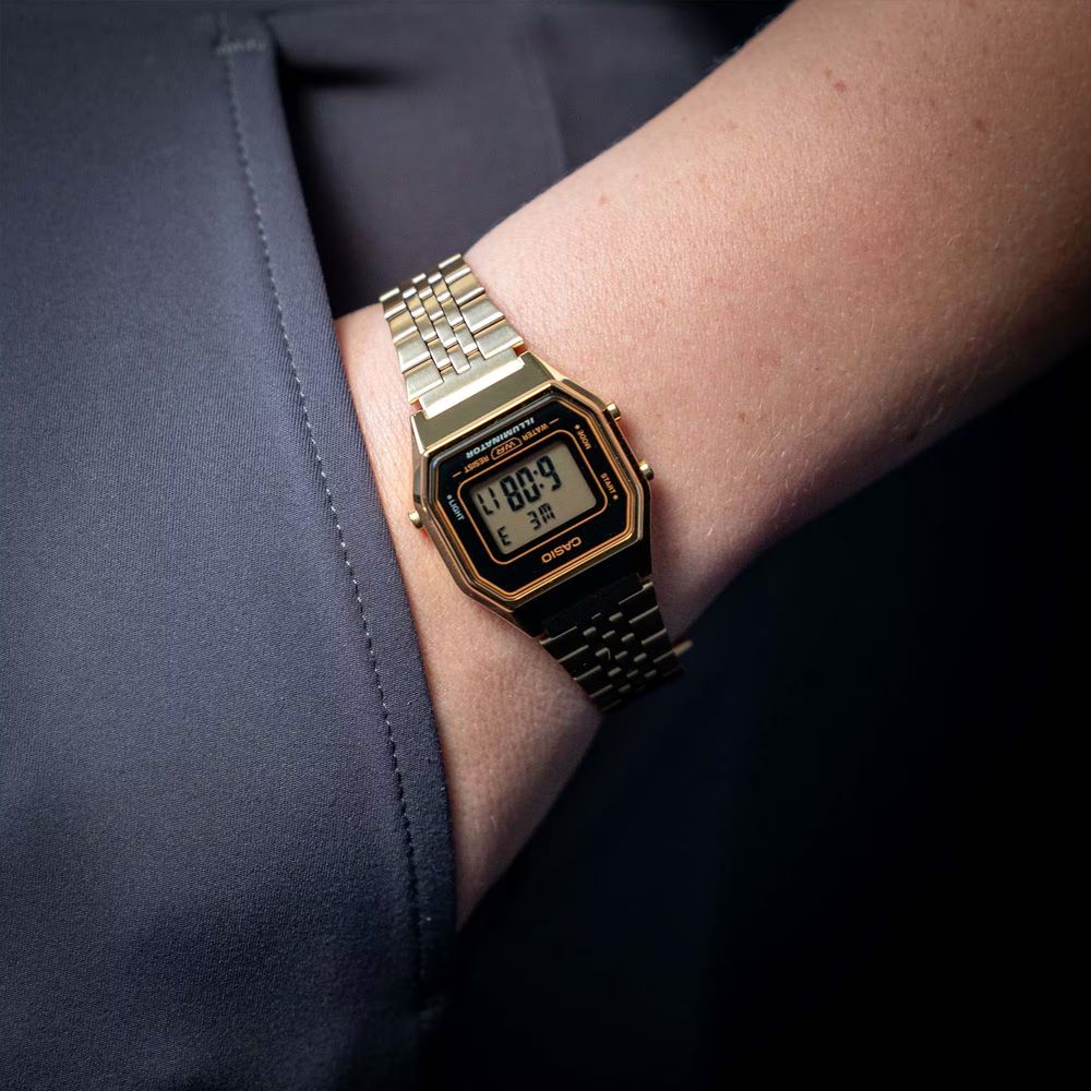 Orologio Casio Iconic Collection Dorato e Nero LA680WEGA-1B - foto 2