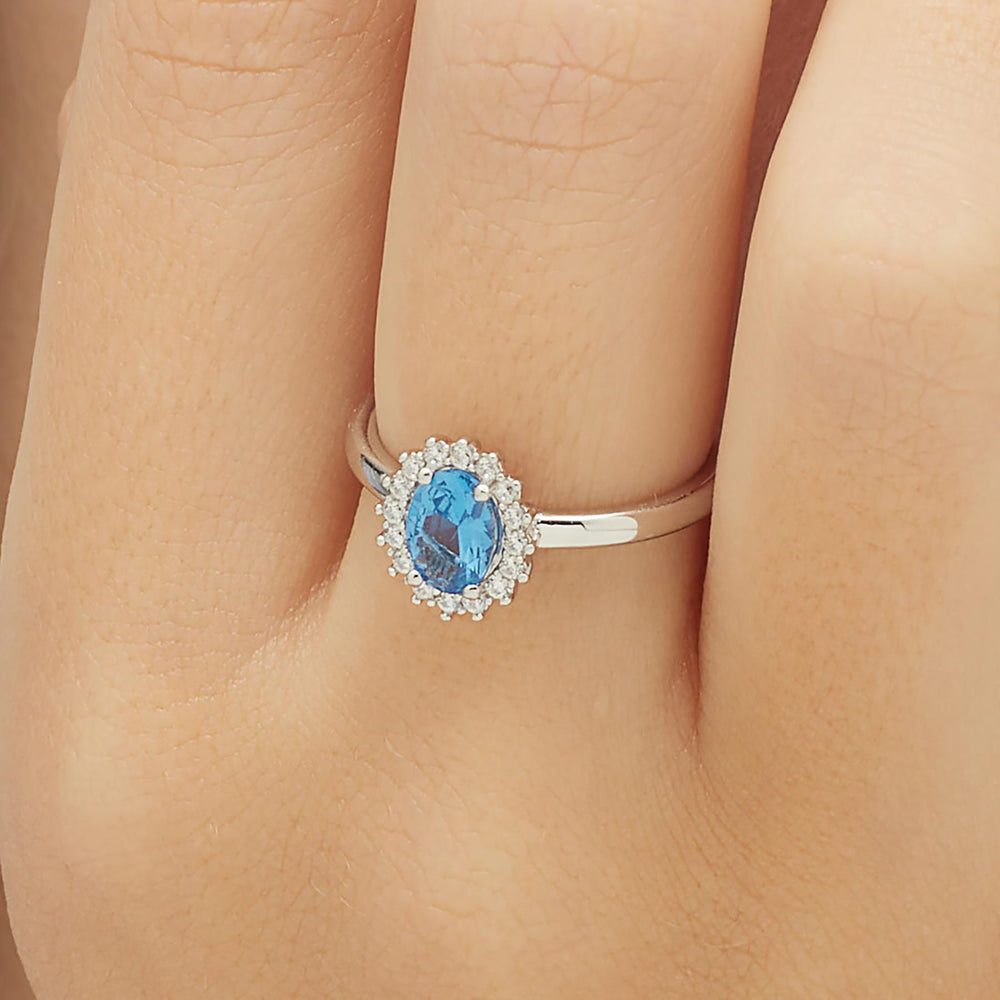 Anello Fancy Kate in Argento con Zirconi Ovali Blu – Brosway FFB70 indossato