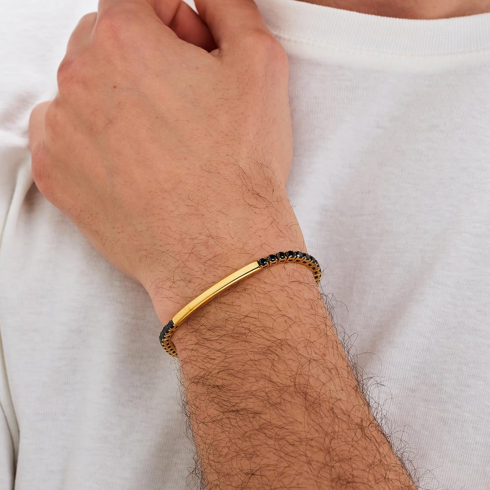 Bracciale Tennis Avantgarde Dorato in Acciaio con Zirconi Neri – Brosway BVD37 indossato