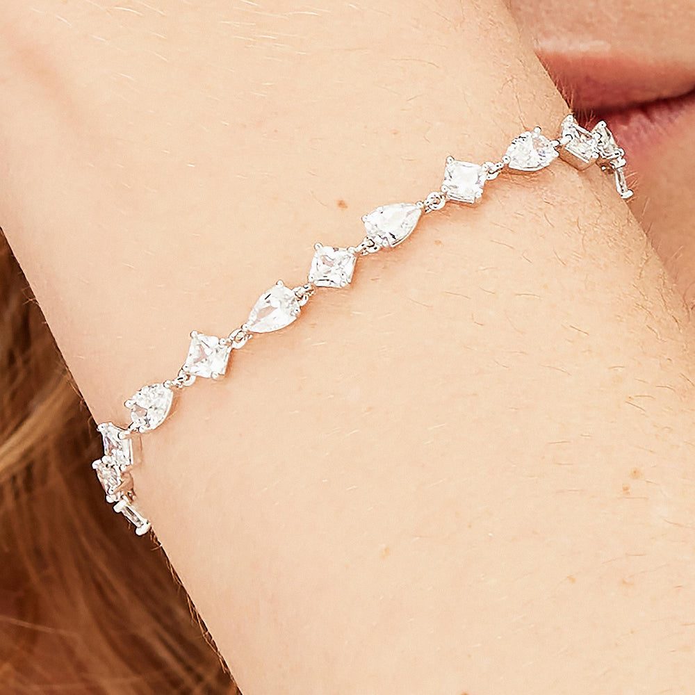 Bracciale Fancy in Argento con Zirconi Quadrati e a Goccia – Brosway FIW115 indossato