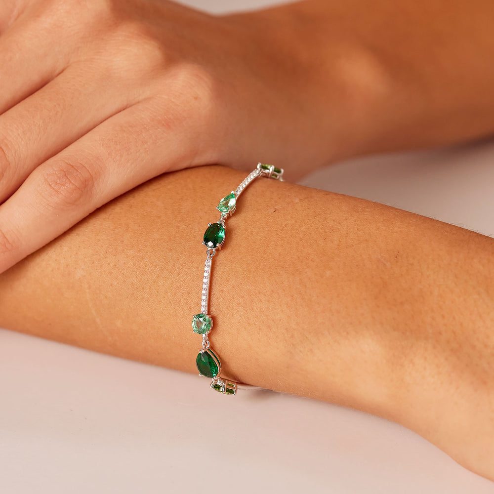 Bracciale Semirigido Fancy in Argento con Zirconi Bianchi e Life Green – Brosway FLG151 indossato