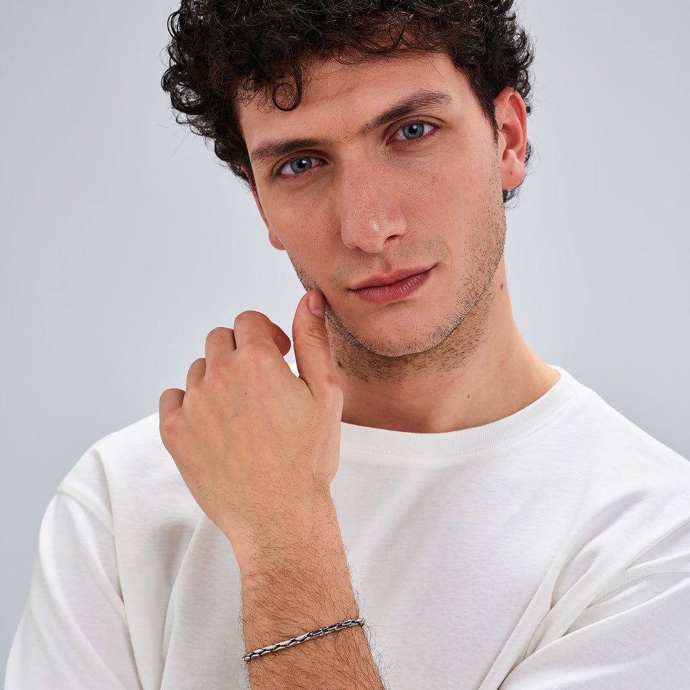 Bracciale Uomo a Catena Riptide in Acciaio – Brosway BTD046 indossato