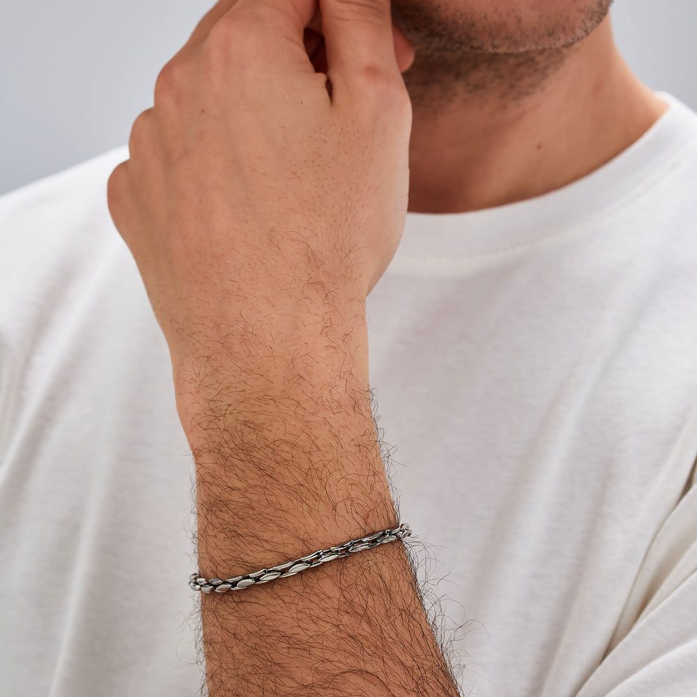 Bracciale Uomo a Catena Riptide in Acciaio – Brosway BTD046 indossato