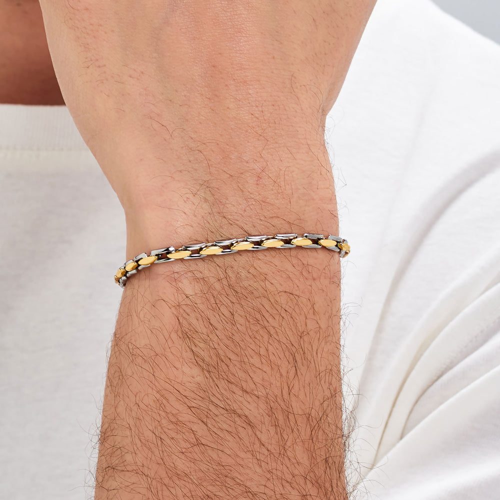 Bracciale Uomo a Catena Riptide Bicolore in Acciaio – Brosway BTD047 indossato