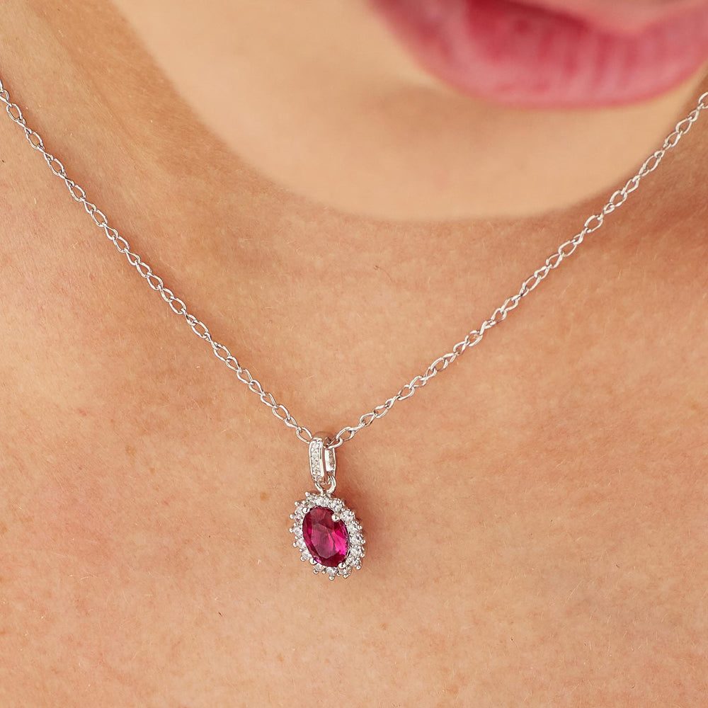Ciondolo Fancy Kate in Argento con Zircone Ovale Passion Ruby – Brosway FPR13 indossato