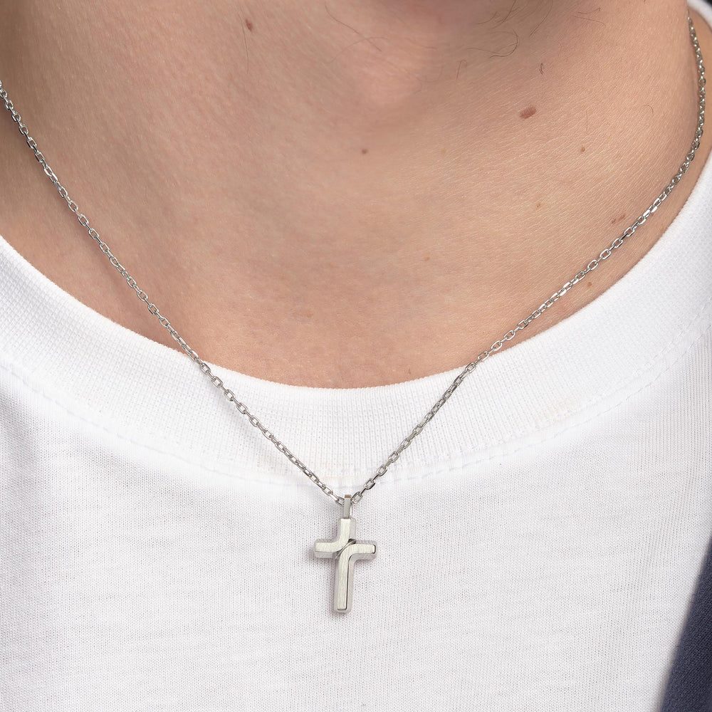 Collana Backliner in Acciaio Lucido e Satinato con Croce – Brosway BBC04 indossato