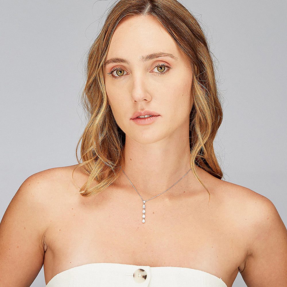 Collana Girocollo Fancy in Argento con Cascata di Gocce – Brosway FIW114 indossato