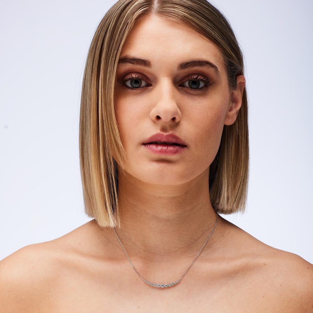 Collana Girocollo Fancy in Argento con Zirconi Bianchi – Brosway FIW149 indossato