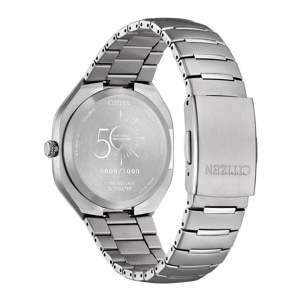 CITIZEN | Eco-Drive Photon Super Titanium Limited Edition BJ6560-53W – fondello numerato e chiusura