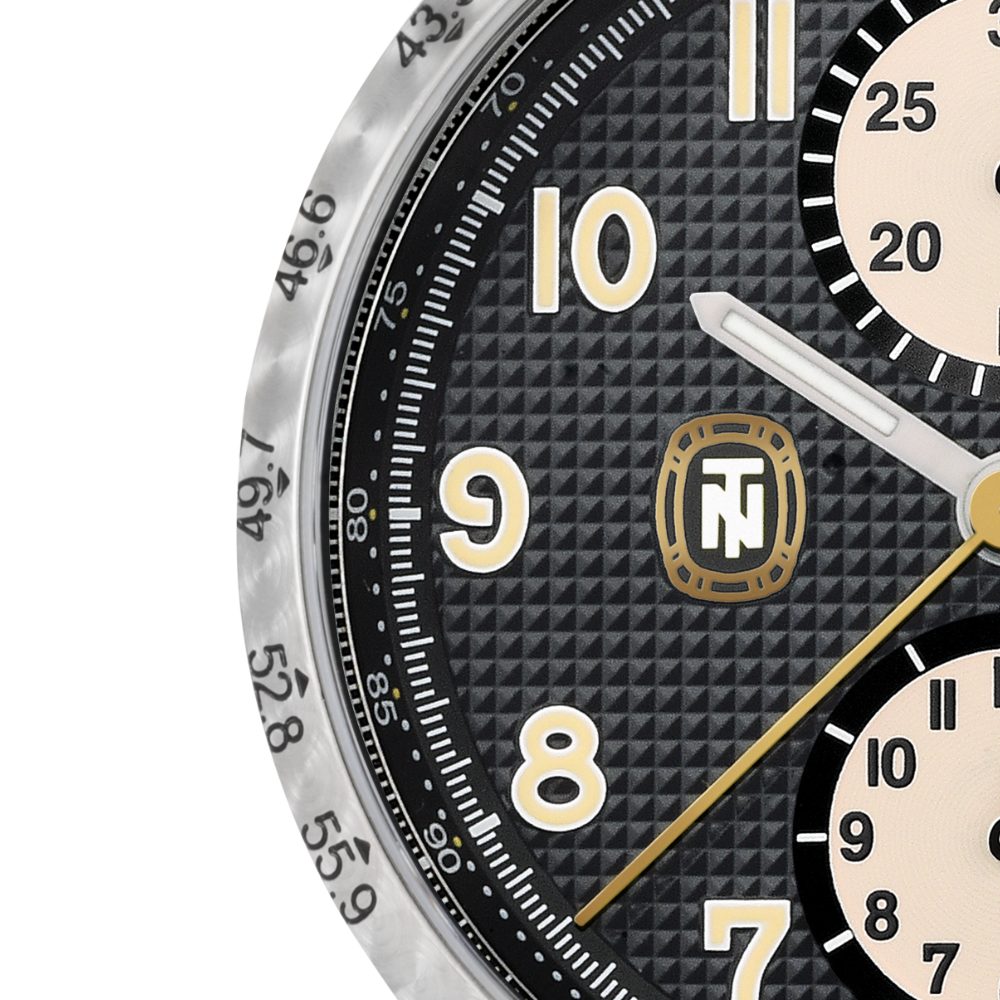 Eberhard & Co. Tazio Nuvolari Gold Car Collection 31176.02 CP – dettaglio carapace TN dorato a ore 9