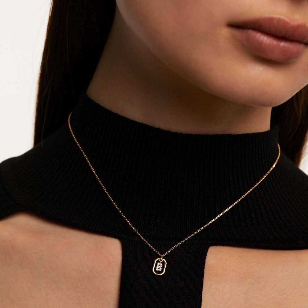 Collana con Lettera B Mini – PD Paola CO01-513 indossato
