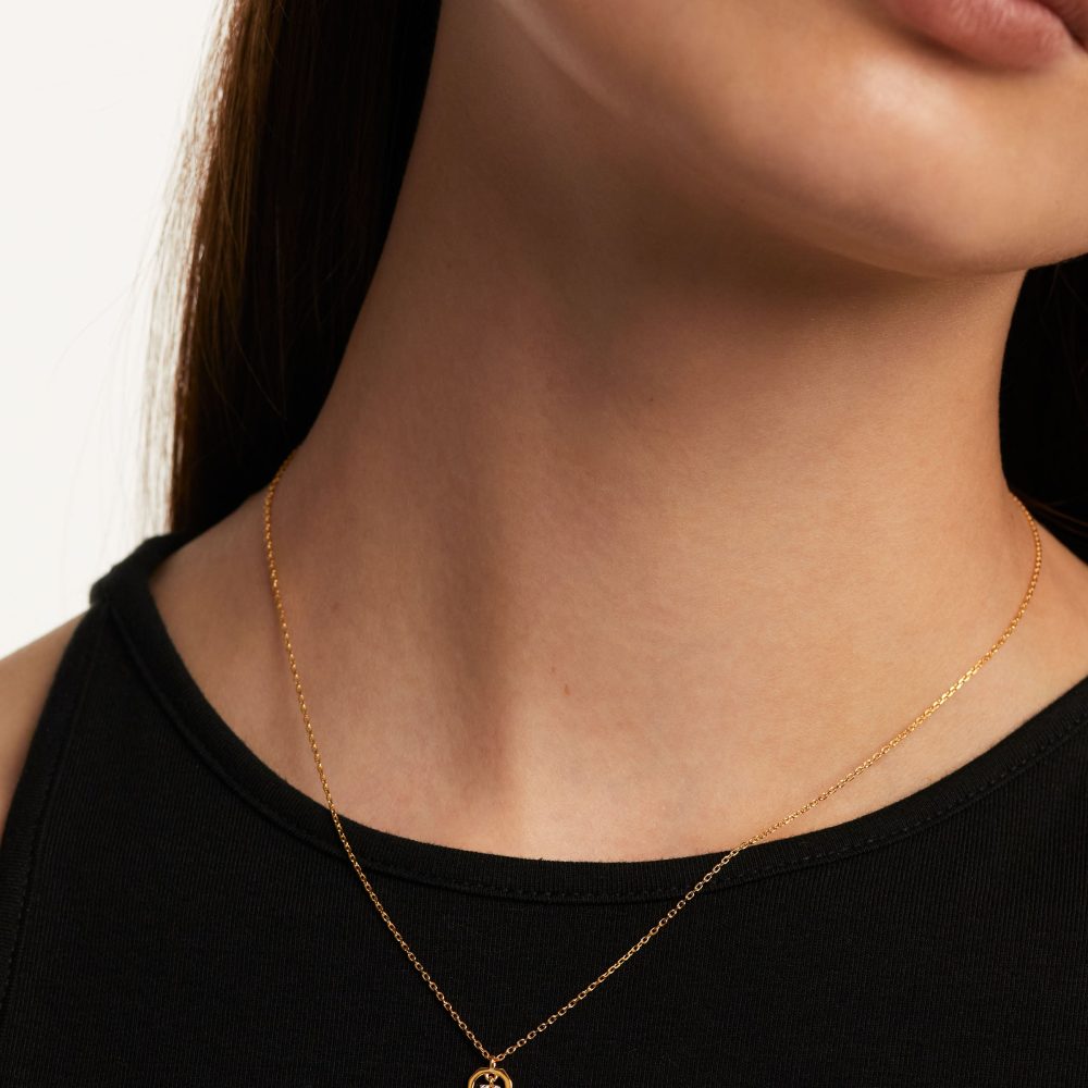 Collana con Lettera N Mini – PD Paola CO01-525 indossato