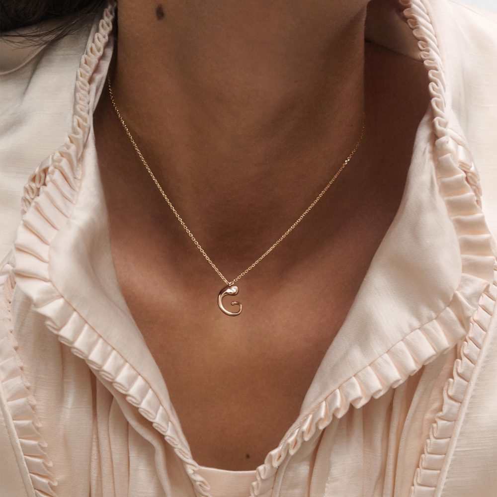 Collana con Pendente Iniziale G – PD Paola CO01-B80 indossato