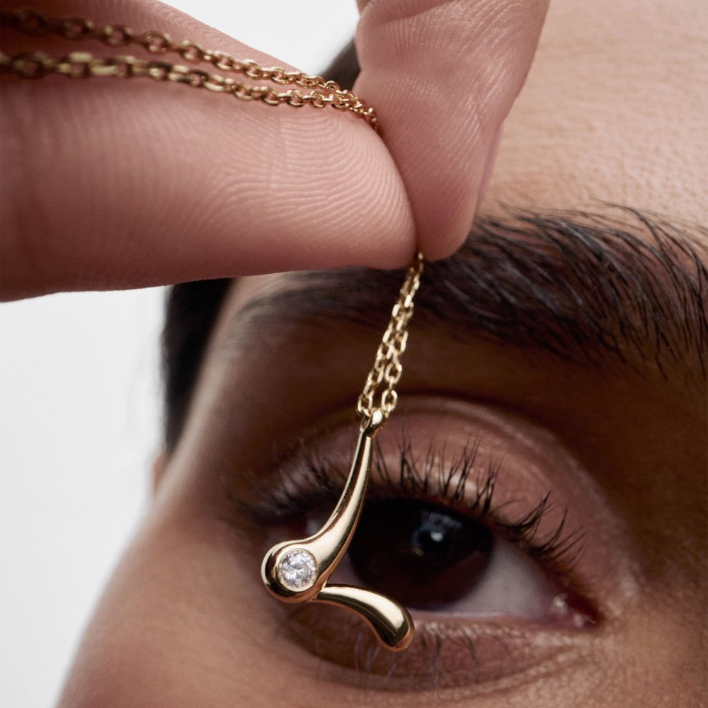 Collana con Pendente Iniziale L – PD Paola CO01-B85 indossato