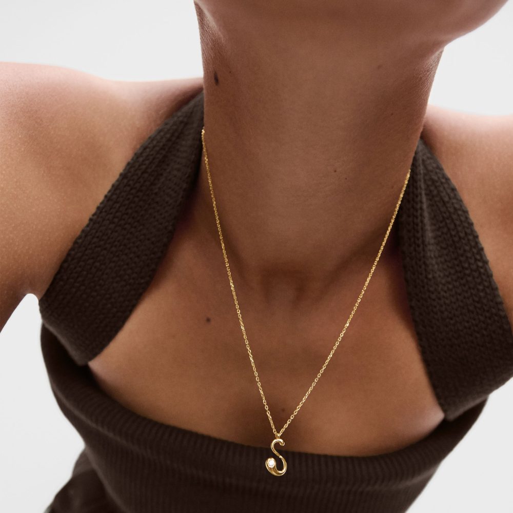 Collana con Pendente Iniziale S – PD Paola CO01-B92 indossato